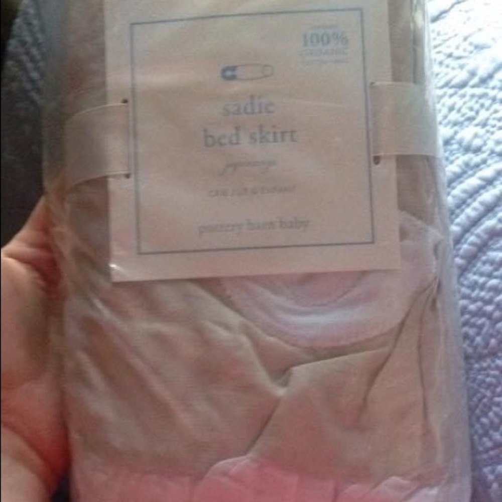 New pottery barn kids crib skirt
